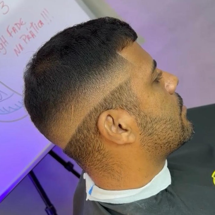 Corte social na máquina